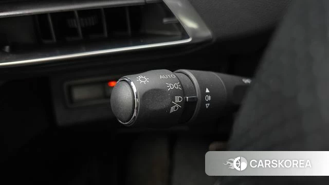Peugeot 5008 second generation 2022 Белый из Кореи, фото 6