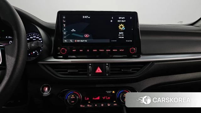 Kia The New K3 2nd generation 2022 Белый из Кореи, фото 6