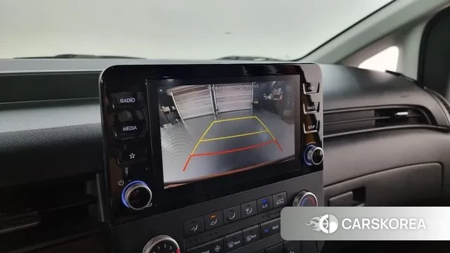 Hyundai Staria 2023 Желтый из Кореи, фото 6