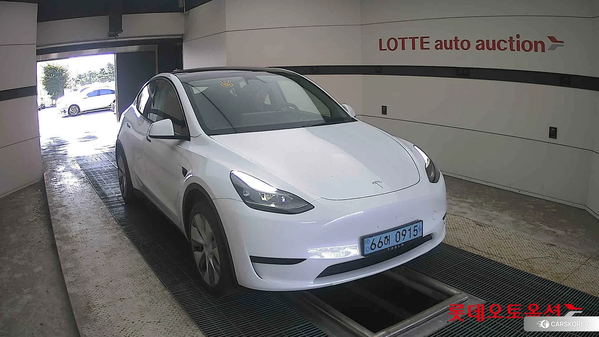Tesla Model Y RWD 2023 Белый из Кореи, фото 6