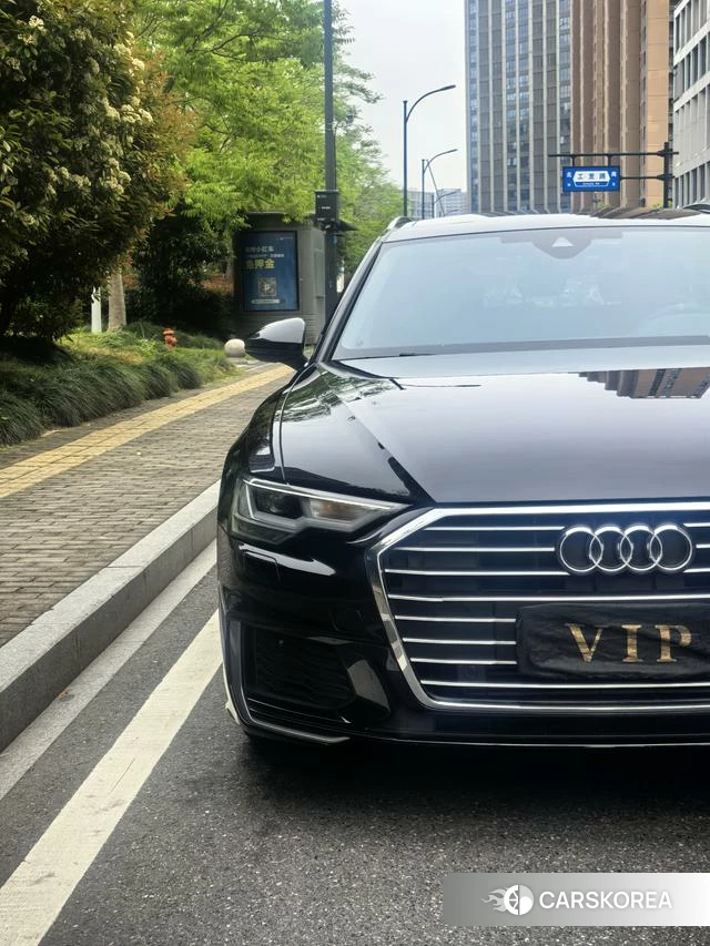 Audi A6 (import) 2023 Черный из Китая, фото 6