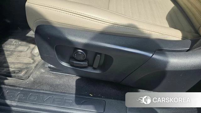 Land Rover Discovery Sports 2nd Generation 2023 Белый из Кореи, фото 6