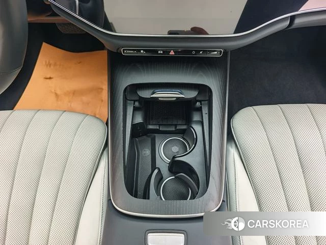 Mercedes-Benz E-class 2024 Черный из Китая, фото 6