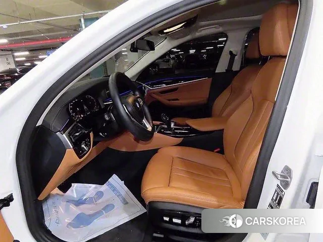 BMW 5 Series (G30) 2022 Белый из Кореи, фото 6