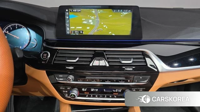BMW 5 Series (G30) 2018 Черный из Кореи, фото 6