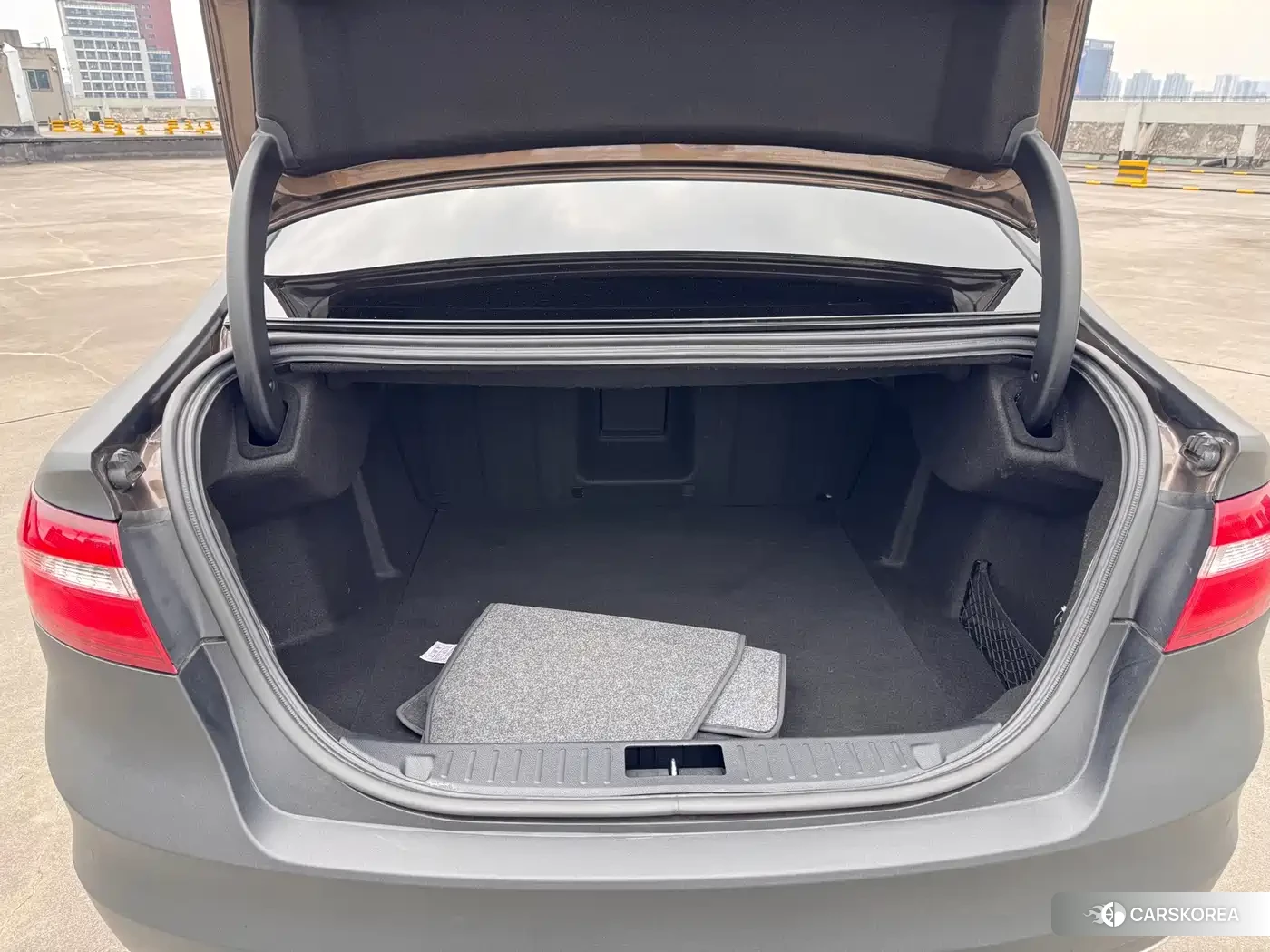 Ford Taurus 2018 Черный из Китая, фото 6
