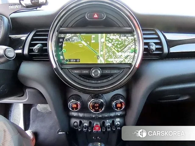 Mini Cooper 2018 Черный из Кореи, фото 6