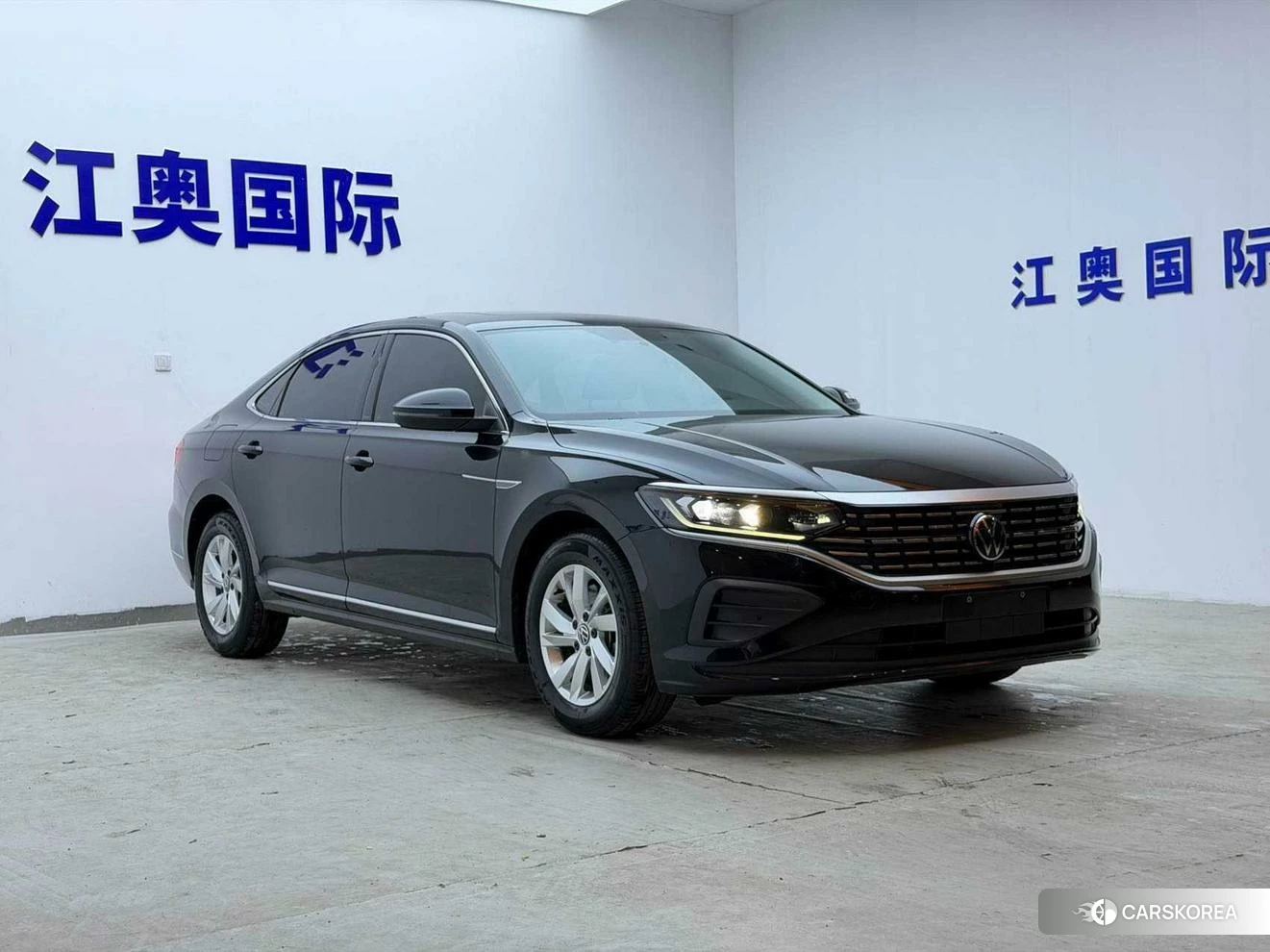 Volkswagen Passat 2023 Черный из Китая, фото 6