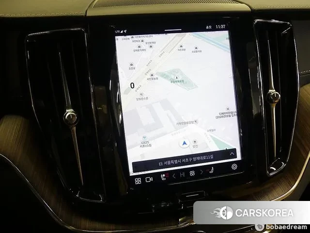 Volvo XC60 second Generation 2022 Черный из Кореи, фото 6