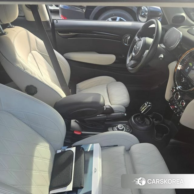 Mini Cooper S 2022 Черный из Кореи, фото 6