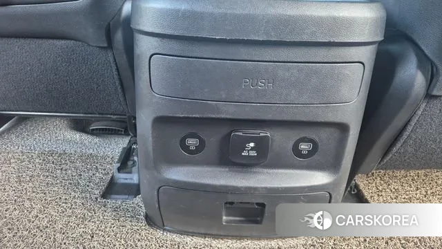 Hyundai Staria 2022 Белый из Кореи, фото 6