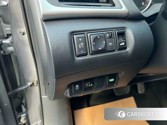 Nissan Xuan Yi 2019 Темно-серый из Китая, фото 6