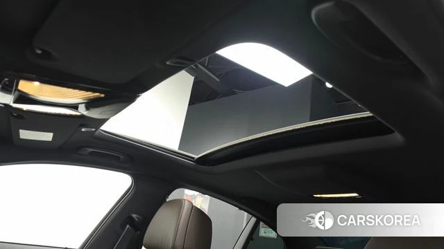 BMW 5 Series (G30) 2022 Черный из Кореи, фото 6