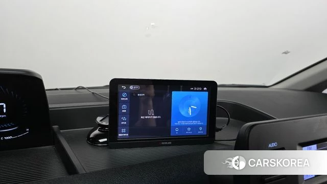 Hyundai Staria 2021 Белый из Кореи, фото 6