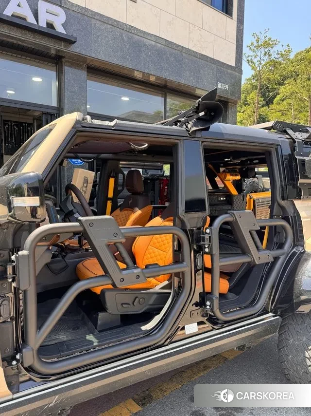 Ford Bronco 6th Generation 2022 Оранжевый из Кореи, фото 6