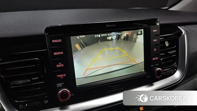 Kia Stonic 2018 Белый из Кореи, фото 6