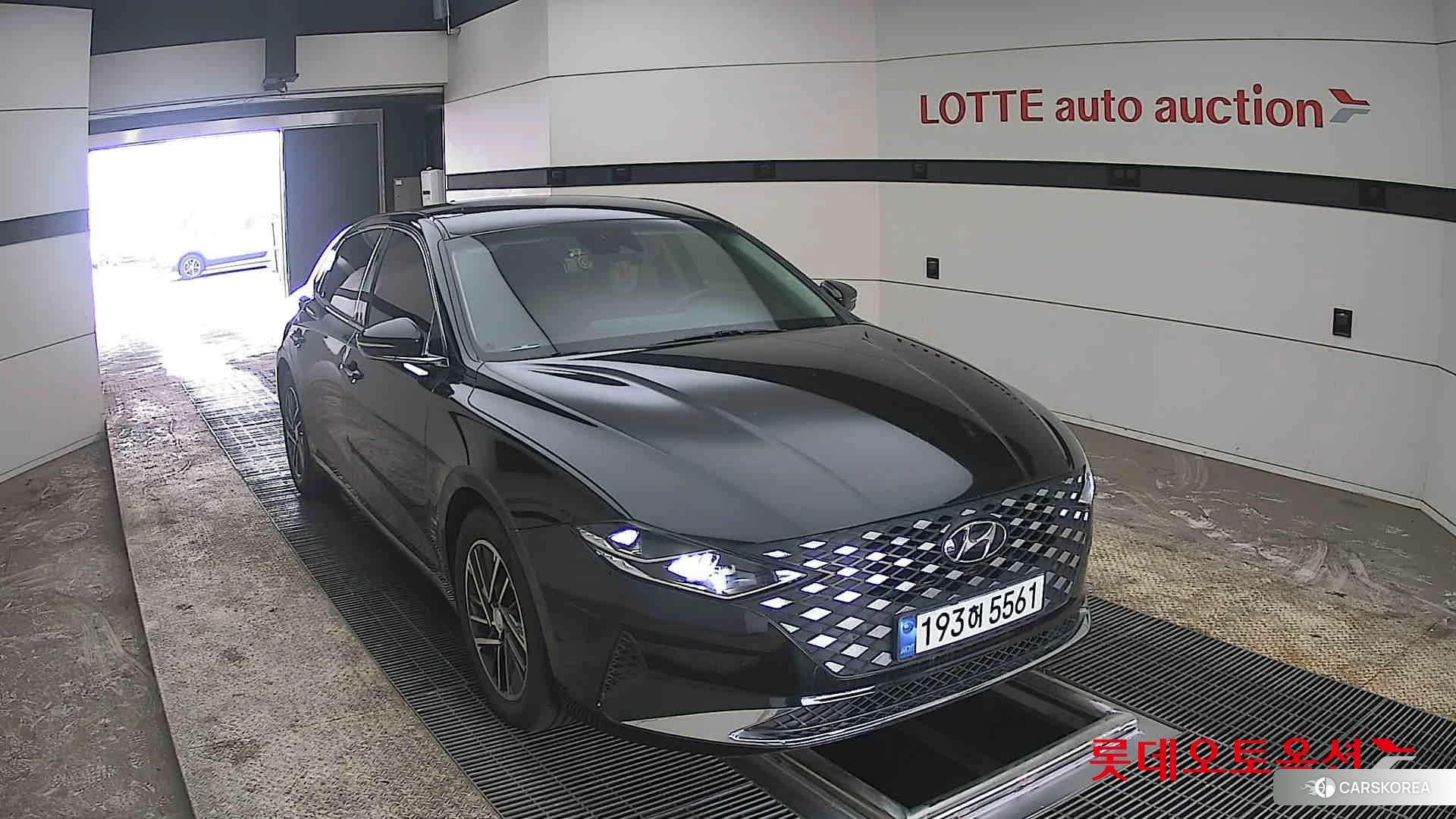 Hyundai Grandeur 2023 Abyss Black Pearl из Кореи, фото 6