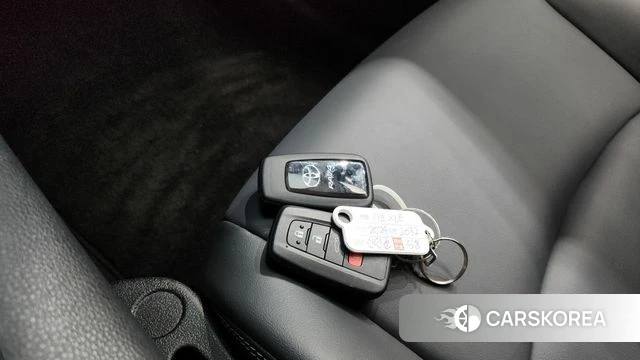 Toyota RAV4 5th Generation 2024 Белый из Кореи, фото 6