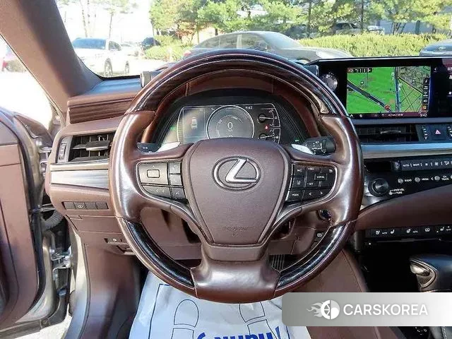 Lexus ES300h 7th generation 2019 Песочный из Кореи, фото 6