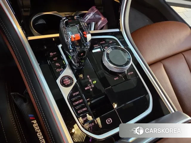 BMW 8 Series (G15) 2023 Белый из Кореи, фото 6