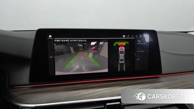 BMW 5 Series (G30) 2020 Белый из Кореи, фото 6