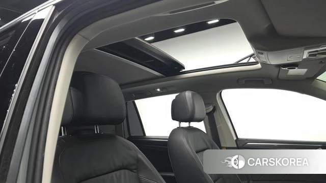 Volkswagen Tiguan second Generation 2018 Серебряный из Кореи, фото 6