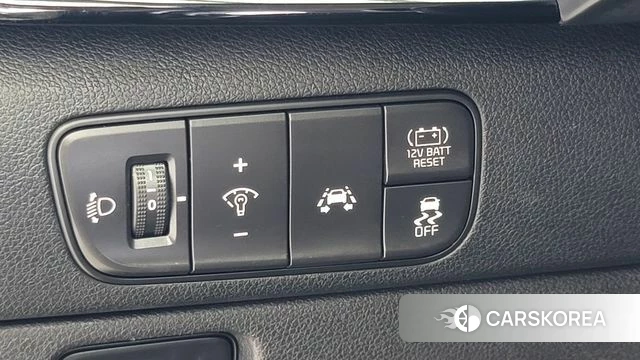 Kia Niro 2018 Белый из Кореи, фото 6