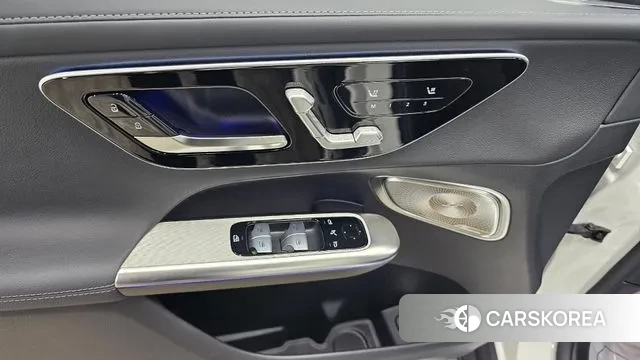 Mercedes-Benz GLC-Class X254 2025 Белый из Кореи, фото 6