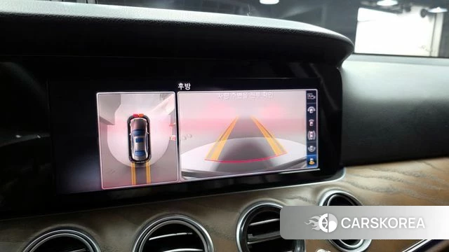 Mercedes-Benz E-Class W213 2018 Серебристо-серый из Кореи, фото 6