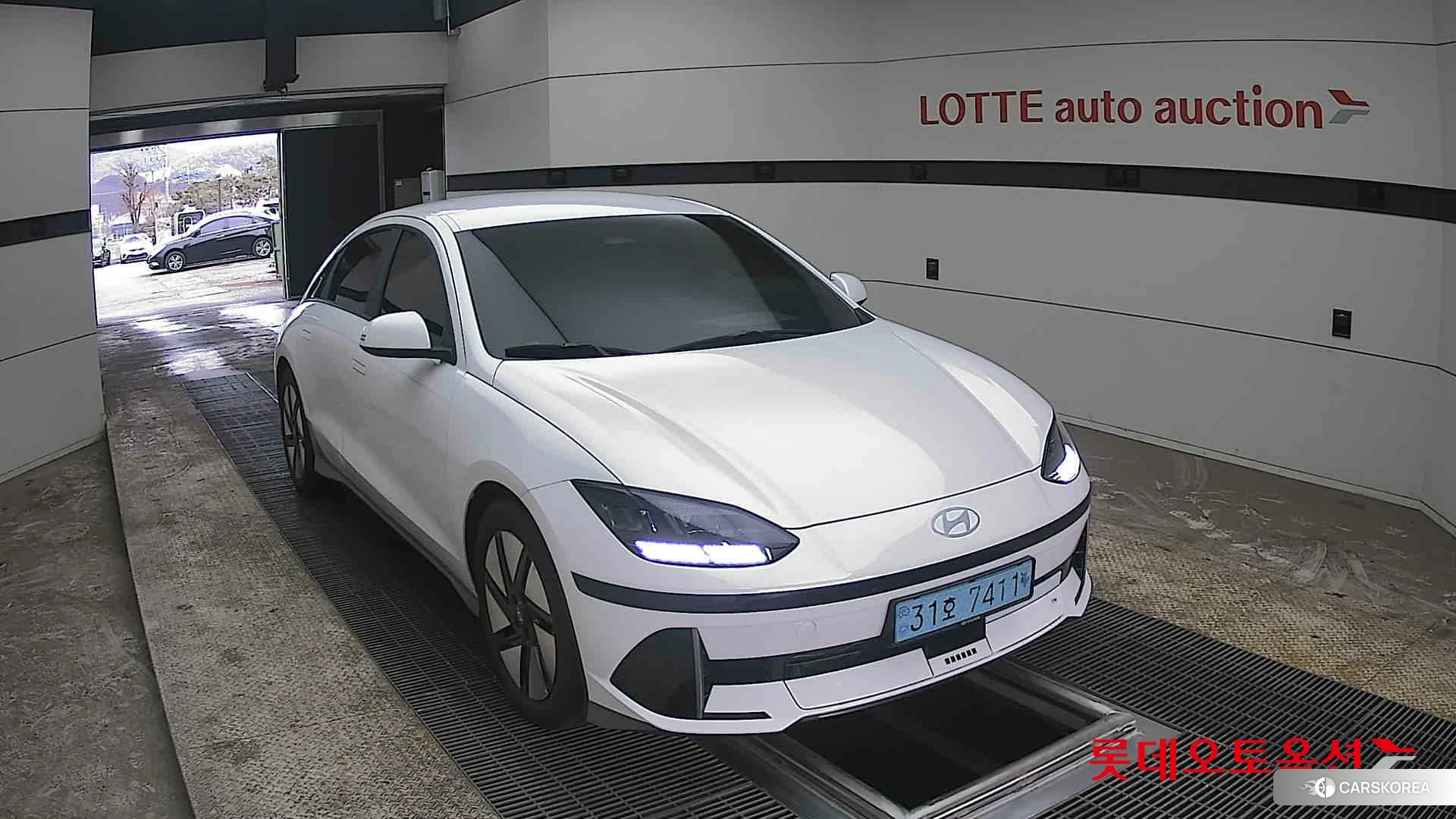 Hyundai IONIQ 6 2023 Serenity White Pearl (Optional addition) из Кореи, фото 6