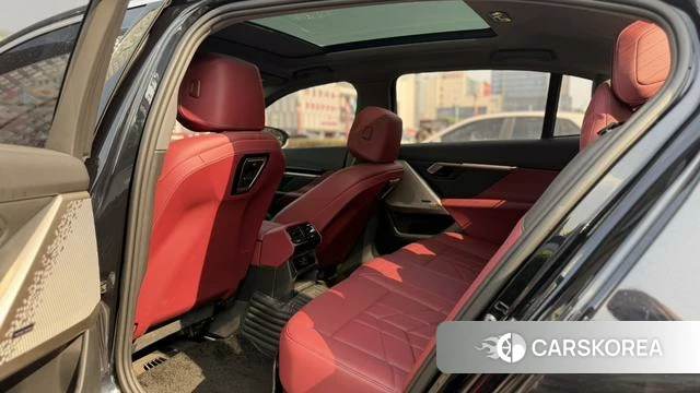 BMW 5 series 2024 Черный из Китая, фото 6