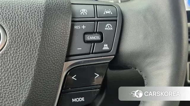 Toyota Camry (XV80) 2025 Серебряный из Кореи, фото 6