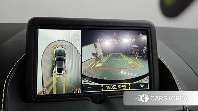 Aston Martin Vantage 2nd Generation 2022 Зеленый из Кореи, фото 6