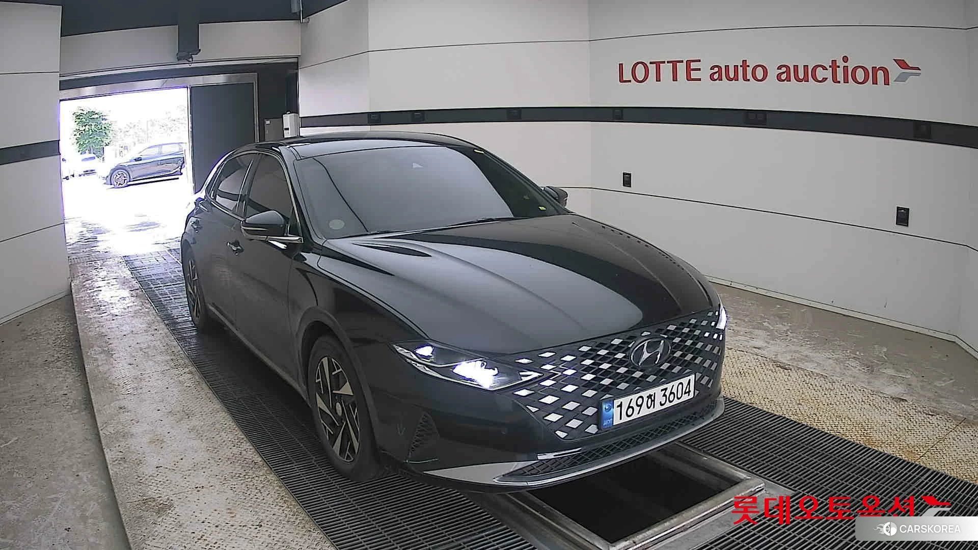 Hyundai Grandeur Hybrid 2022 Midnight Black Pearl из Кореи, фото 6