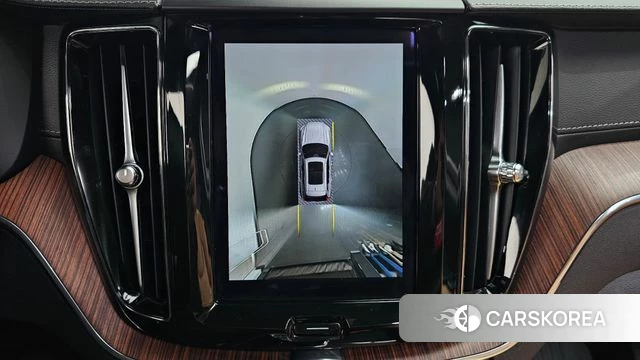 Volvo XC60 second Generation 2023 Белый из Кореи, фото 6