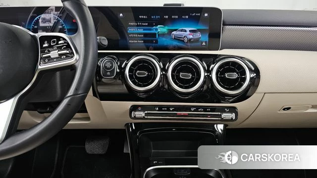Mercedes-Benz A-Class W177 2019 Белый из Кореи, фото 6