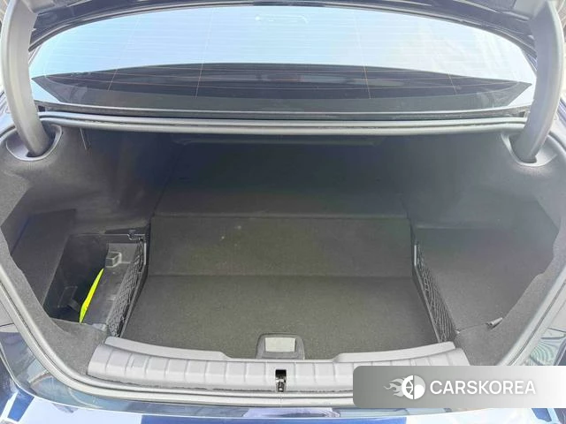 BMW 5 series PHEV 2024 Черный из Китая, фото 6