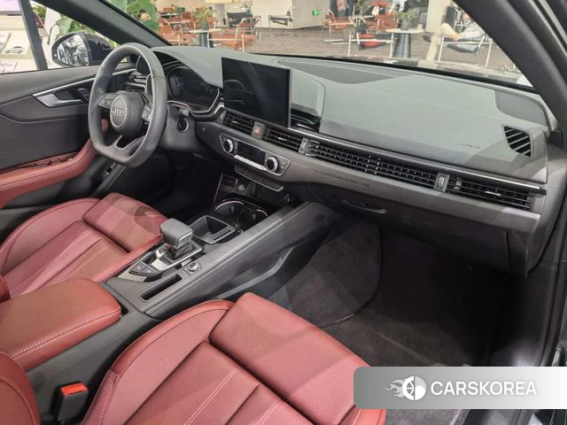 Audi A4L 2025 Темно-серый из Китая, фото 6
