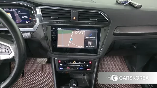 Volkswagen Tiguan second Generation 2023 Белый из Кореи, фото 6