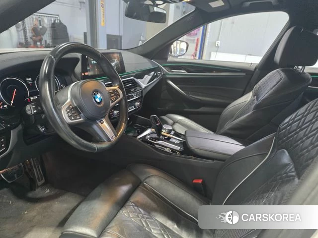 BMW 5 Series (G30) 2018 Белый из Кореи, фото 6