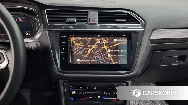 Volkswagen Tiguan Allspace 2023 Белый из Кореи, фото 6