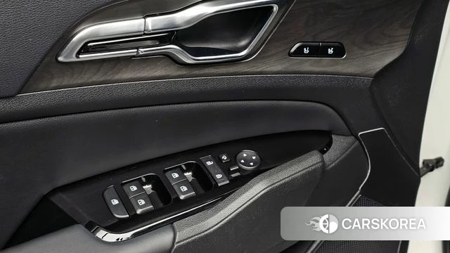 Kia Sportage 5th Generation Hybrid 2023 Белый из Кореи, фото 6