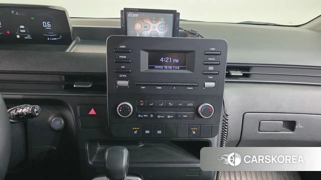 Hyundai Staria 2021 Серебристо-серый из Кореи, фото 6