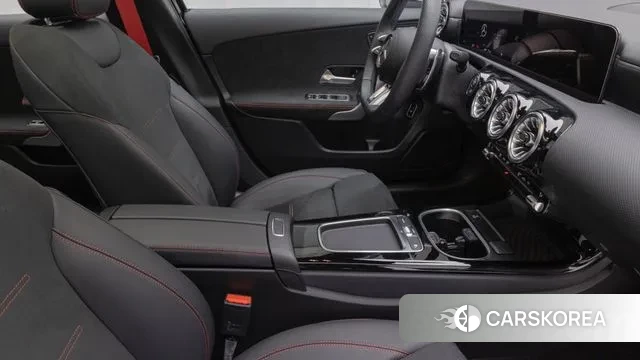 Mercedes-Benz A-Class W177 2024 Черный из Кореи, фото 6