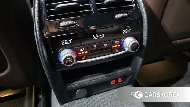 BMW 6 Series GT (G32) 2023 Белый из Кореи, фото 6