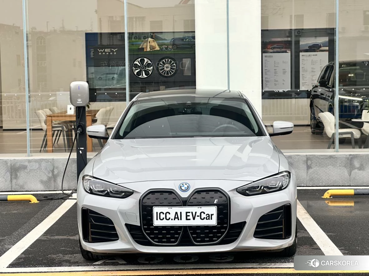 BMW i4 2023 Белый из Китая, фото 6
