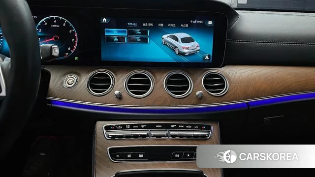 Mercedes-Benz E-Class W213 2023 Белый из Кореи, фото 6