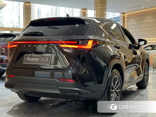 Lexus NX 2022 Черный из Китая, фото 6
