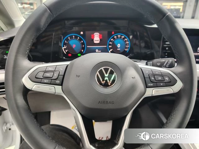 Volkswagen Golf 2023 Белый из Китая, фото 6