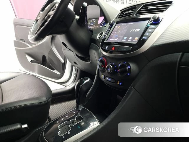 Hyundai Accent (New type) 2019 Жемчужный цвет из Кореи, фото 6